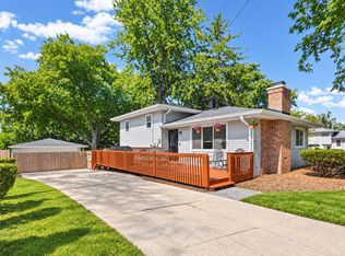 1S210 Lawler Ave, Lombard, IL 60148
