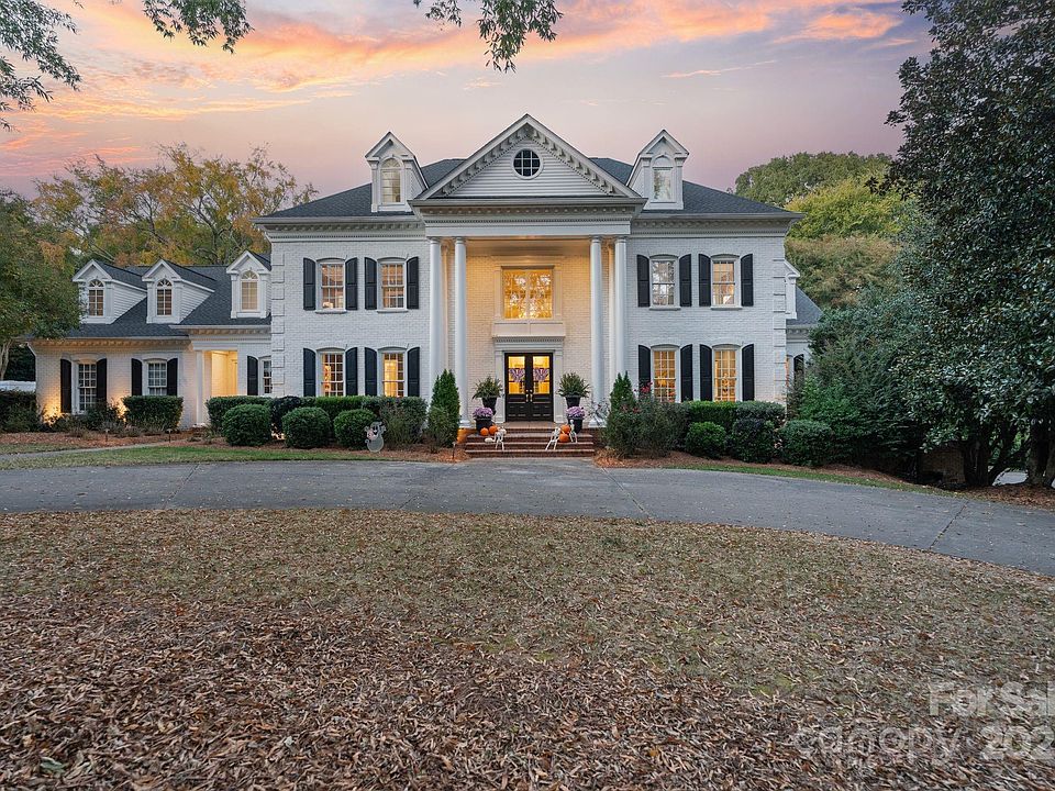 1st image of 3605 Hampton Manor Dr