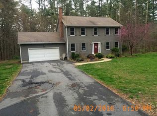 8 Moscow Brook Trl, Hope Valley, RI 02832