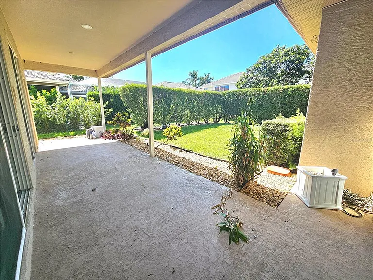 2307 Messenger Cir — Photo 31