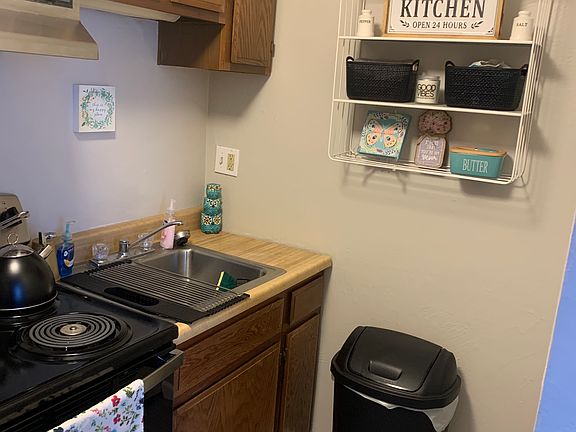 2nd image of 3520 Washington Ave #106