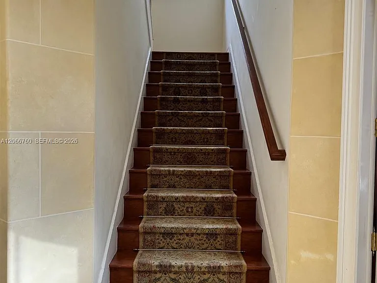 891 Captiva Dr — Photo 24