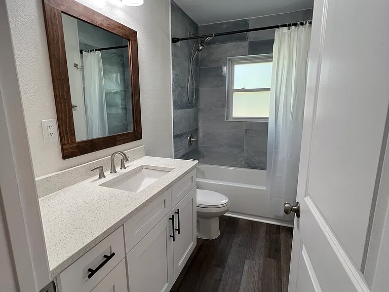 1715 W Grace St — Photo 10