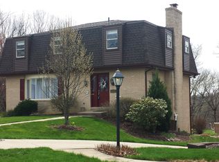 405 Englewood Dr, Pittsburgh, PA 15237