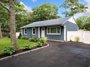 55 Pine Rd, Mastic Beach, NY 11951