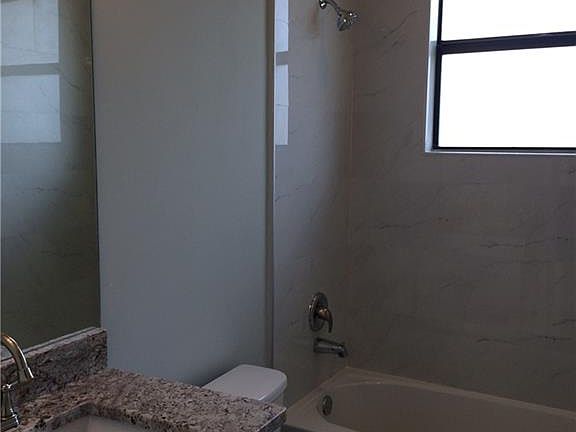 3rd image of 193 S Heathwood Dr
