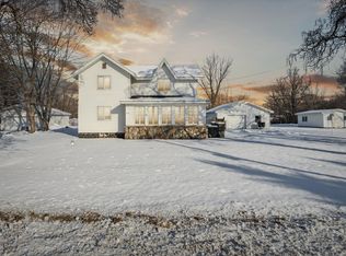 10551 E Goodall Rd, Durand, MI 48429