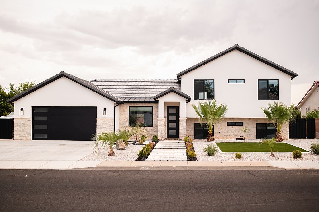 2060 E 40 N - Property Image