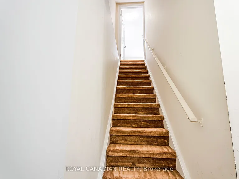 756 Linden Dr — Photo 6
