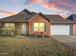 112 Rue Nuage, Carencro, LA 70520