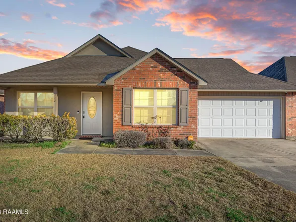 112 Rue Nuage, Carencro, LA 70520
