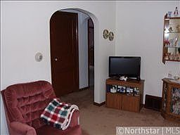 5th image of 323 21st Ave N