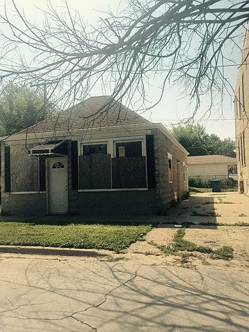 2nd image of 910 Washington Blvd
