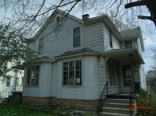 660 Henderson Ave, Joliet, IL 60432