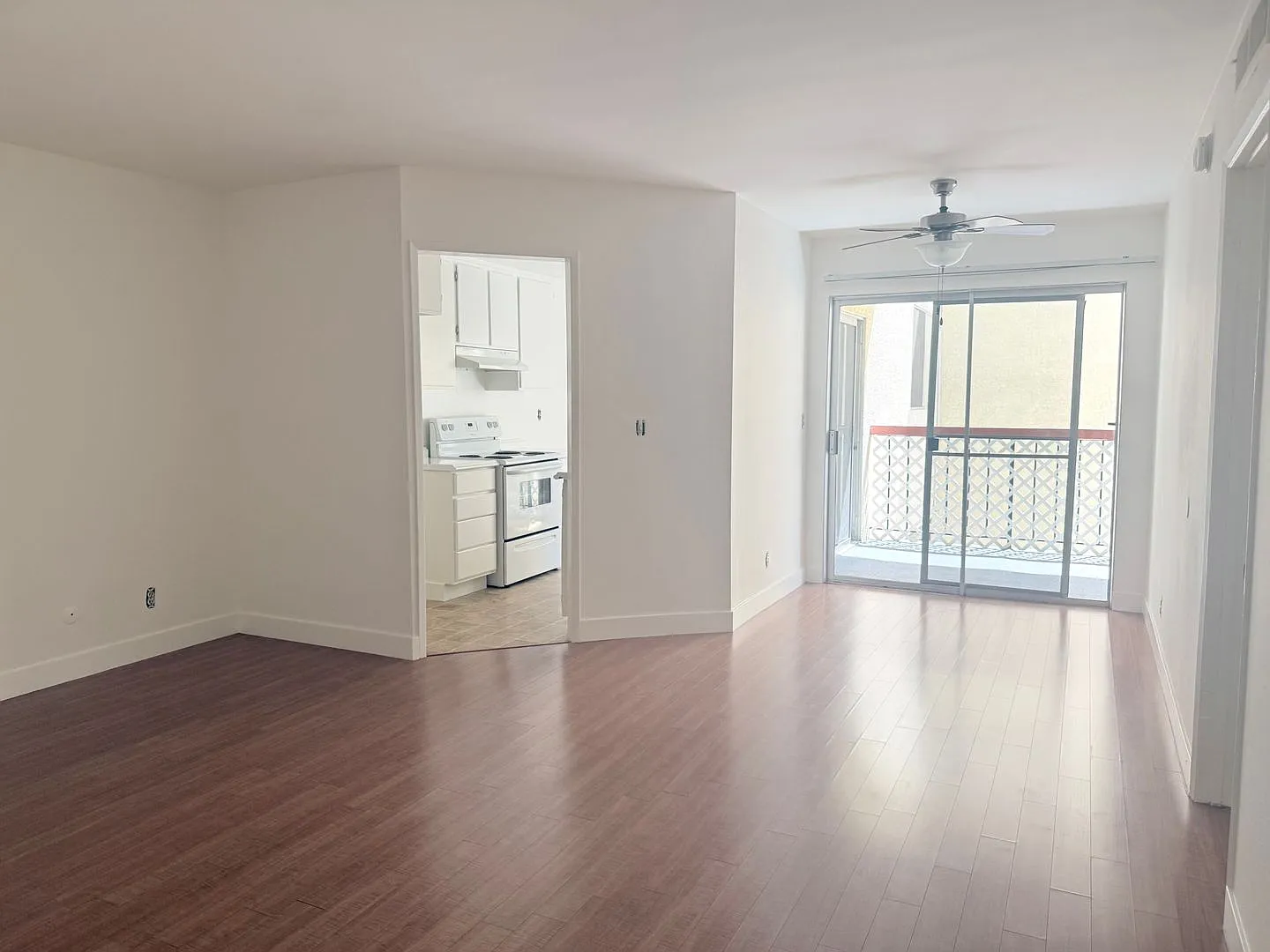 331 Ardmore Avenue Apartments — Photo 3