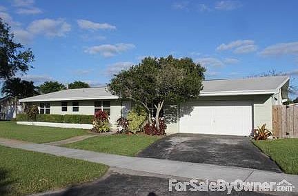 1st image of 505 N Highland Dr