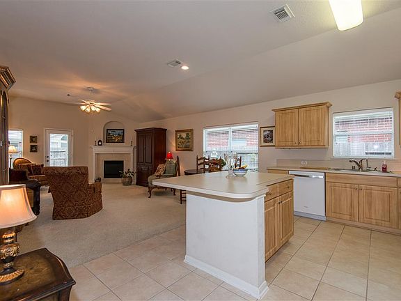 3rd image of 11401 Shoal Creek Dr