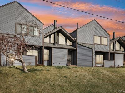 8881 W Yale Avenue, Lakewood, CO, 80227
