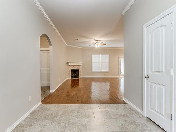 4th image of 13524 Lancet Ln