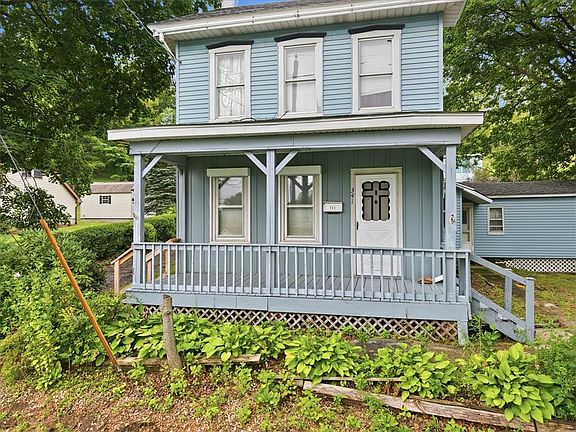 3rd image of 341 Fairview St