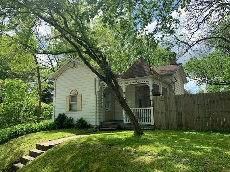 1st image of 4311 Erie Ave #1