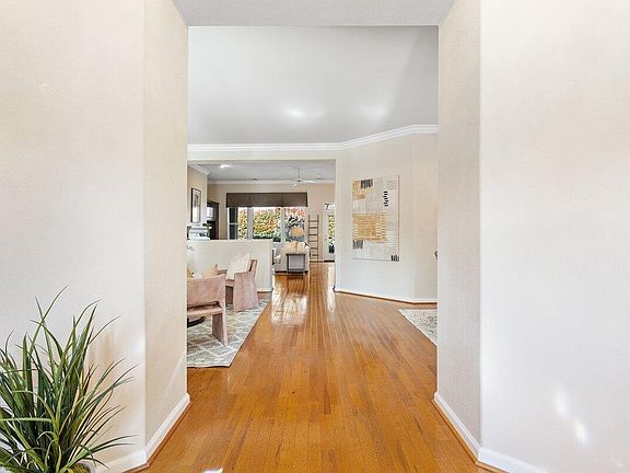 5th image of 2041 Kent Drive