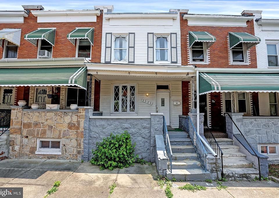 1st image of 2525 Robb St