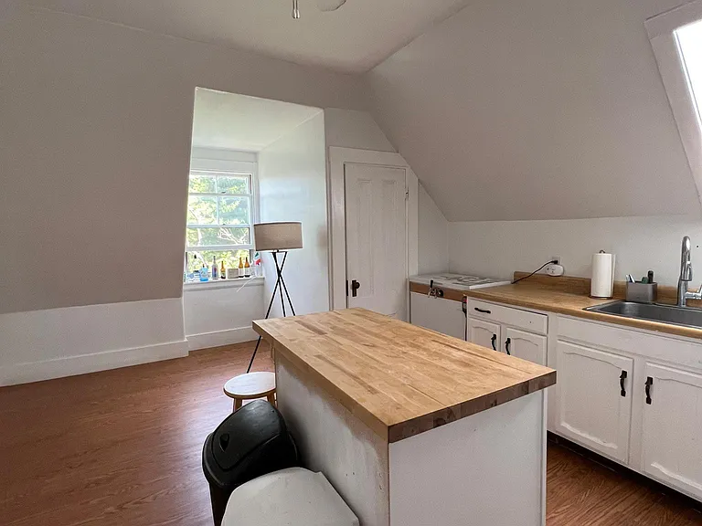 683 State St #3 — Photo 3