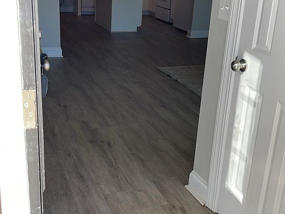 3rd image of 1309 Filbert St