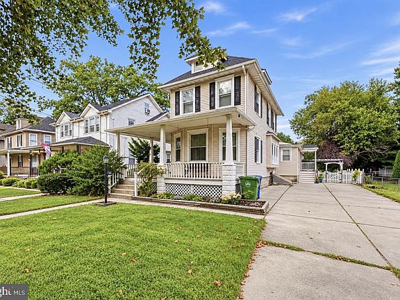 3rd image of 726 Cinnaminson Ave