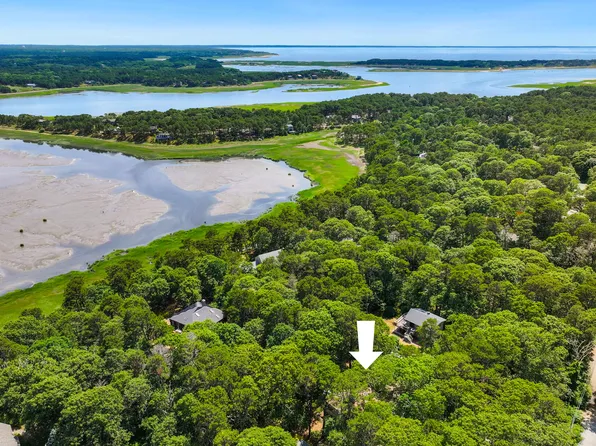 68 Pine Avenue, Wellfleet, MA 02667
