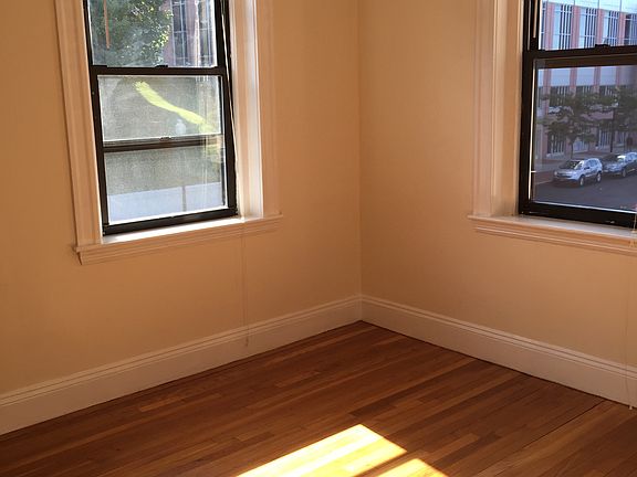2nd image of 4 8 12 Elko St #405