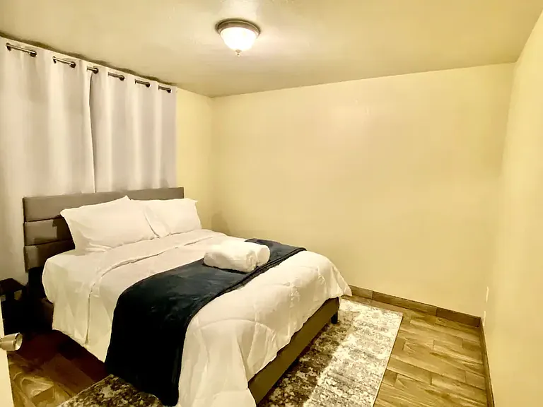 S Saphire Cir — Photo 17