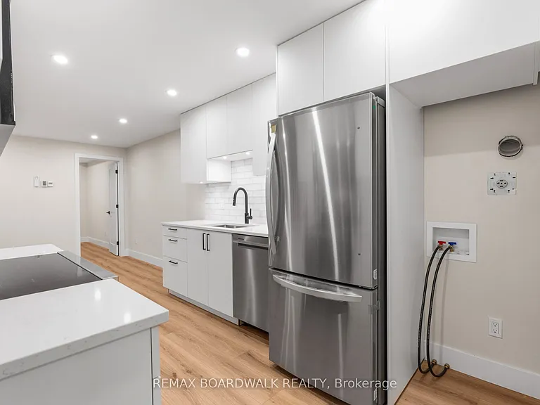 1348 Avenue Q #B — Photo 13