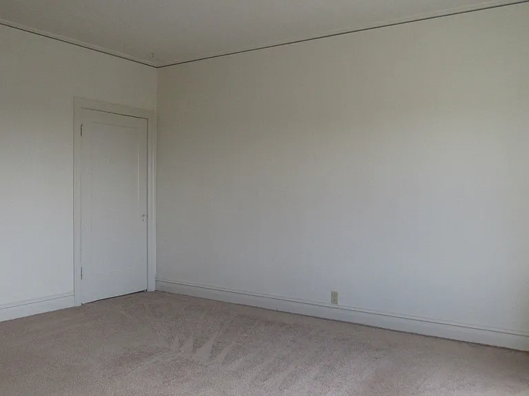10TH — Photo 3