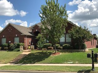 408 Crestone St, Desoto, TX 75115