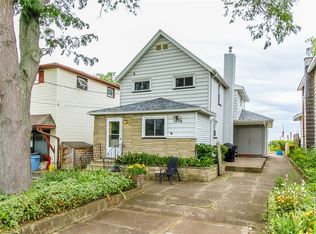 1056 Edgemere Dr, Rochester, NY 14612