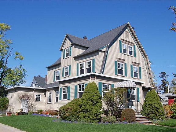 2nd image of 1347 Narragansett Blvd