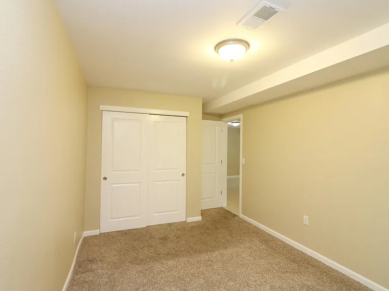 1323 N Verbena St — Photo 9