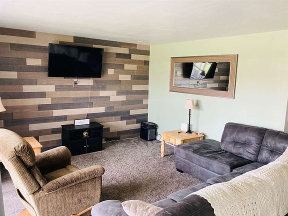3rd image of 4686 Richardson Dr