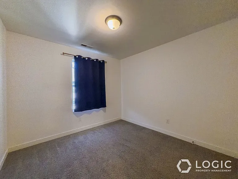 11627 S Frost View Ln — Photo 15