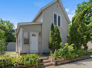 714 19th Ave NE, Minneapolis, MN 55418
