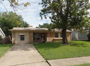 613 Pleasant Valley Rd, Garland, TX 75040