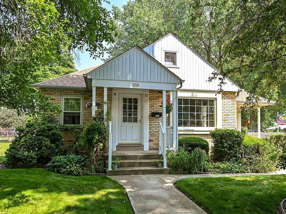 1st image of 3942 South Hately AVENUE