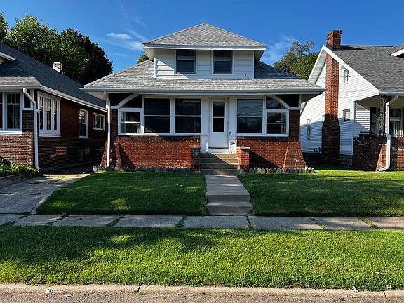 2nd image of 114 Bidwell St W