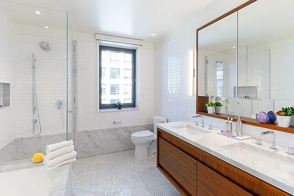 Sold by Nest Seekers International | media 12