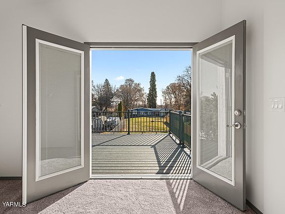 2709S86thAveUpdate-9>