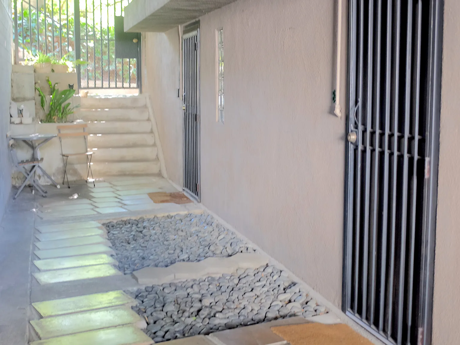 2 bed, 1.5 bath, 1100 sqft, $4,195 — Photo 2