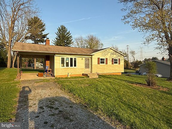 3rd image of 17305 Flagstone Dr
