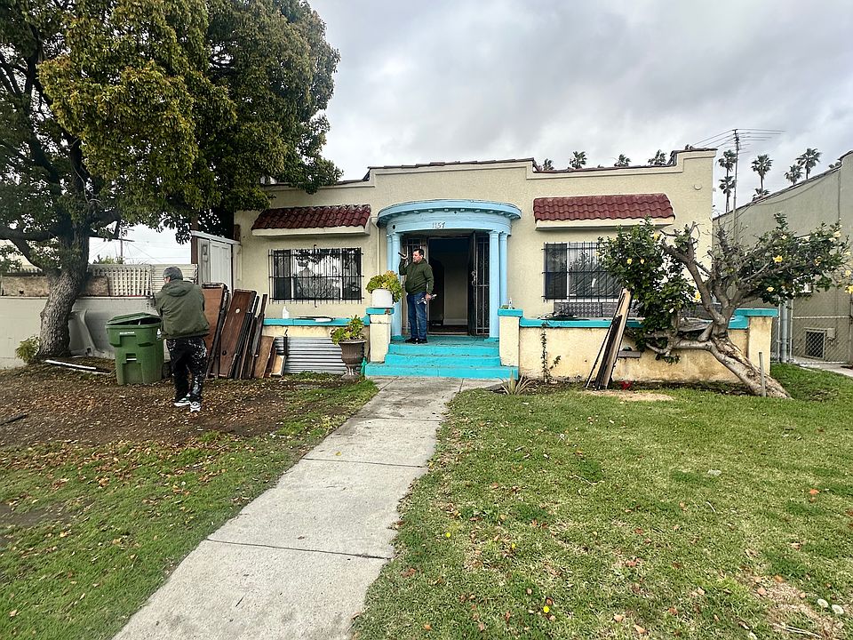 1st image of 1157 W 56th St